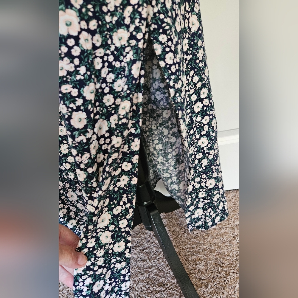 Old Navy Cutout Smocked Back Maxi Shift Dress With Slit Plus Size 4X - Picture 6 of 12
